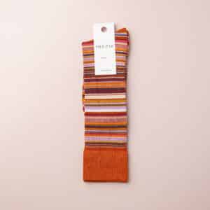 longues chaussettes orange